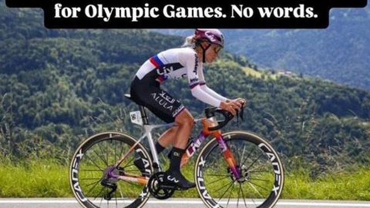 Pogacar, la fidanzata Urska Zigart fuori dalla squadra olimpica. E lui: “Sono devastato”