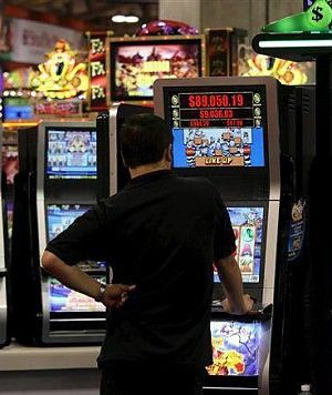 Il Pirellone contro le slot machine:<br />"Sgravi per i locali che rinunciano"