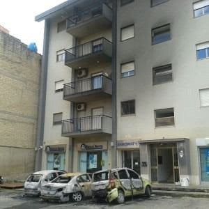 Gela: arrestato piromane seriale, fra le sette auto a fuoco anche la sua