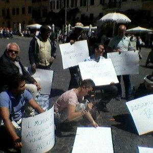 Piazza Navona, la protesta dei pittori di strada