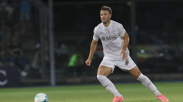 Napoli, Rrahmani titolare con il Milan. Ballottaggio Beukema-Jesus per sostituire Buongiorno