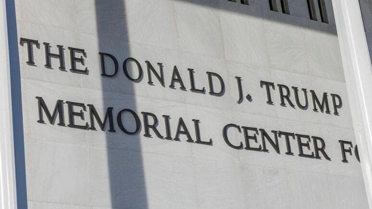 La mani sul Kennedy Center, ecco come un ex autore di “South Park” ha beffato Trump