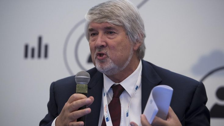 Poletti: “I nuovi contratti a tempo sono migliori dei co.co.pro”