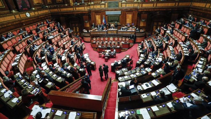 Orfani dei femminicidi e testimoni di giustizia, vanno in porto altre due leggi