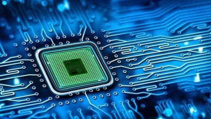 Smartphone, server e computer: chi si ferma con la penuria di chip