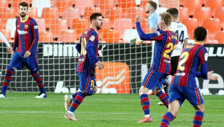 Liga: Messi e Griezmann ribaltano il Valencia, il Barcellona torna a correre