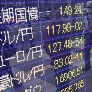 Tregua sulle Borse cinesi. Bene il lavoro Usa, ma le Borse Ue cedono ancora