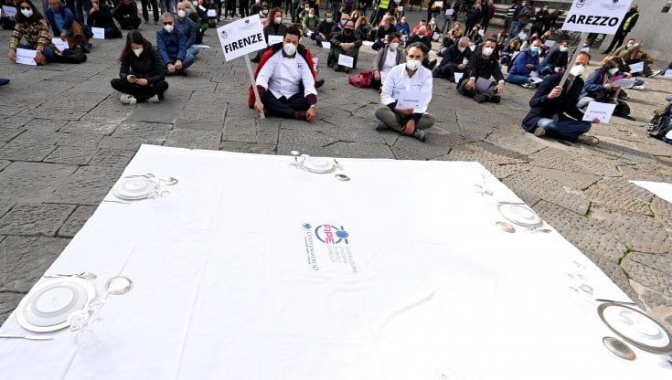 La rabbia dei ristoratori: “Lasciateci San Valentino siamo pieni di prenotazioni”