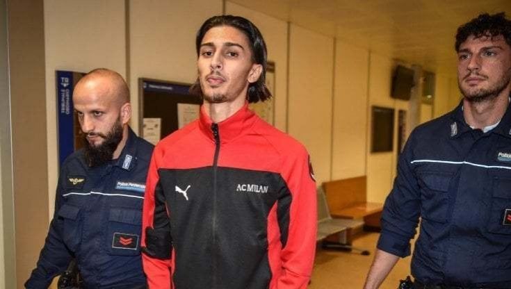 Il trapper Baby Gang resta in carcere, il giudice: "L'uso di cannabis non causa dipendenza, non servono i domiciliari"
