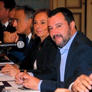 L'Anm  "Inopportuni gli attacchi al Csm". Ma Salvini insiste: "Dopo la nomina di Ermini riforma della giustizia"