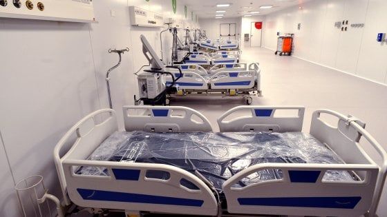 Coronavirus in Lombardia, primi due pazienti nel nuovo ospedale in Fiera a Milano