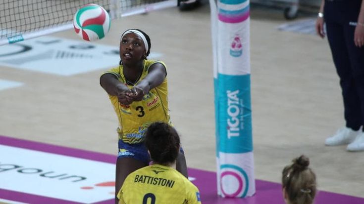 Adhu Malual, lo sfogo dell’azzurra del volley: “Offese razziste contro di me e la mia famiglia”