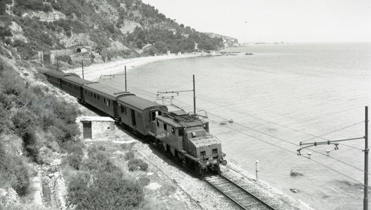 Ferrovie, annullo filatelico per il centenario delle locomotive trifase E.431