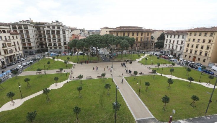 Firenze , riapre piazza della Vittoria e il quartiere respira