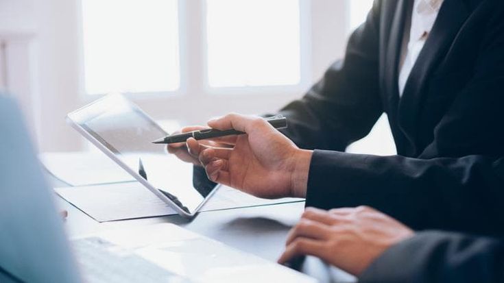 Studi professionali: a rilento l’adozione di tecnologie avanzate, dall’Ai alla business intelligence