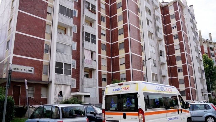 Minacciò di gettare dal settimo piano i suoi tre bambini, condannato a 6 anni. La procura aveva chiesto una pena di 2 anni