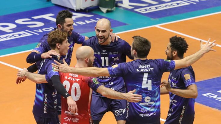 Volley, Monza rimonta e vince al tie-break, a Perugia non basta Leon: 1-1, giovedì gara 3