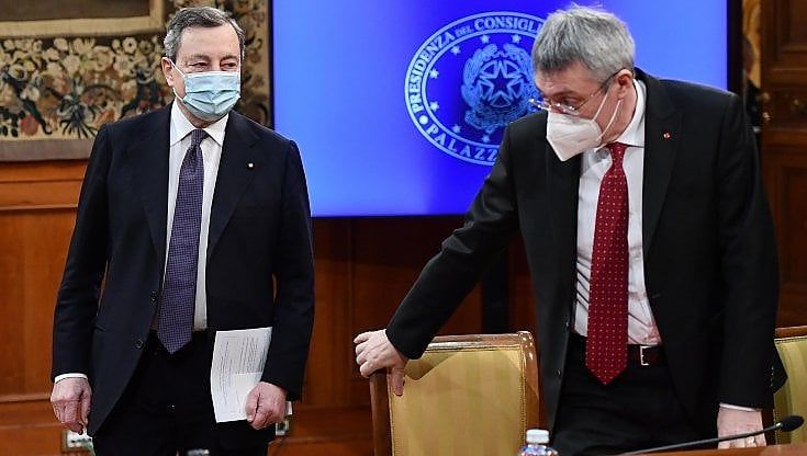 Licenziamenti: governo, imprese e sindacati cercano un nuovo patto sociale