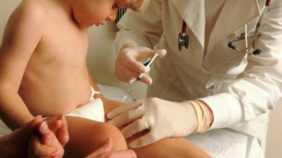 Scuola, l'obbligo dei vaccini ai bambini: una mappa regione per regione