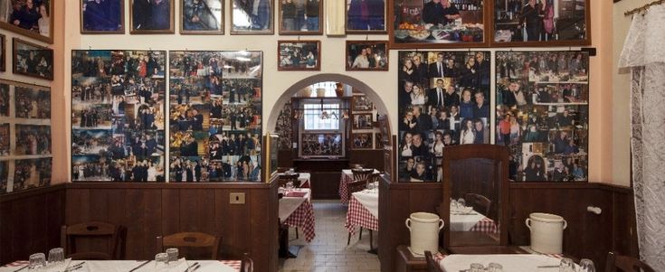 Quelle foto dei vip in mostra nelle trattorie 