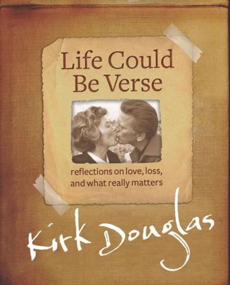 Kirk Douglas, 99 anni e un libro di poesie "d'amore e di perdite"