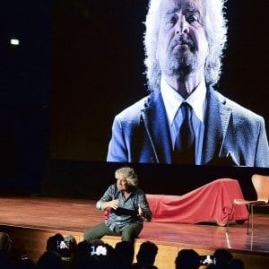 Financial Times: Grillo, una zavorra per i Cinque Stelle