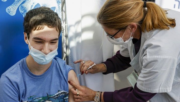 La pediatra Malorgio: "Il virus danneggia i ragazzi: vacciniamoli al più presto"