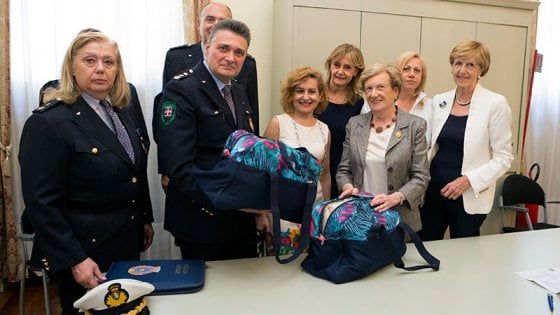 Torino, alle donne vittime di violenza domestica un "kit di sopravvivenza" per non tornare più a casa 