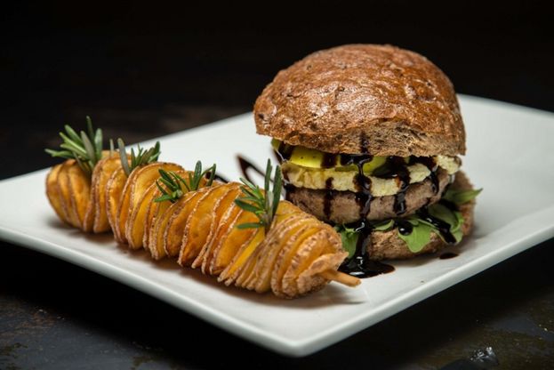 Gnam, si inaugura un ristorante a Km 0