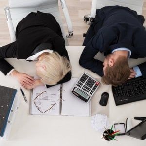 Incominciare a lavorare prima delle 10 del mattino provoca stress e stanchezza