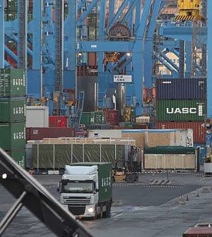 Tornano a salire i muri del protezionismo. Così soffoca il commercio mondiale 