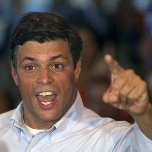 Venezuela, lascia il carcere Leopoldo López