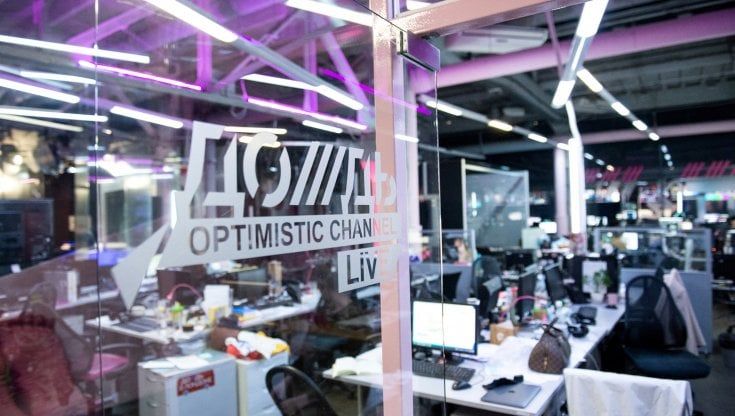 Russia, Tv Dozhd torna in onda: "È importante dire ciò che sta accadendo in Ucraina"