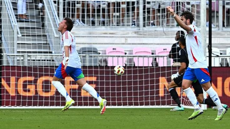 Retegui segna, Donnarumma para: l’Italia non brilla ma batte il Venezuela 2-1