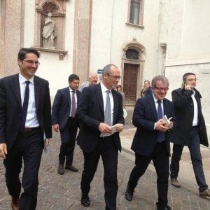 Il trentino Ugo Rossi: "Ma l'autonomia non può essere per tutti quanti" 