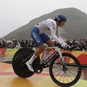 Ciclismo, Longo Borghini quinta nella crono: "Felice, ho dato tutto"