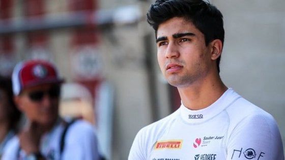 F2: Correa non è più in coma artificiale, presto nuova operazione alle gambe