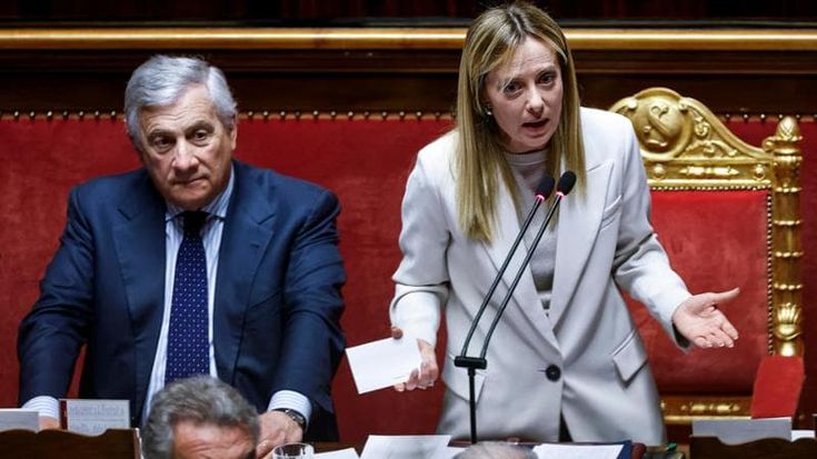 Il forfait di Meloni a Parigi: “Già fatti tanti vertici, non si alimenti l’escalation”