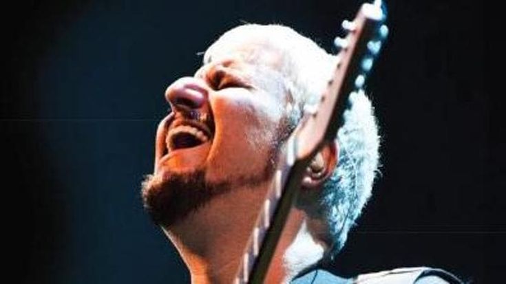 “Je sto vicino a te” per Pino Daniele