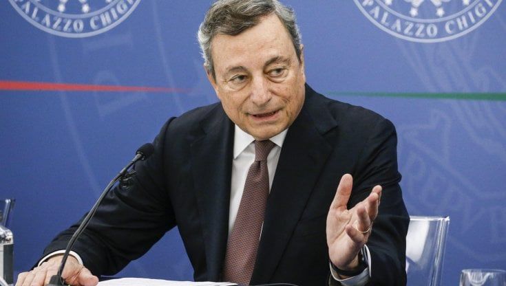 Governo, dagli industriali a Di Maio crescono le iscrizioni al partito di Draghi