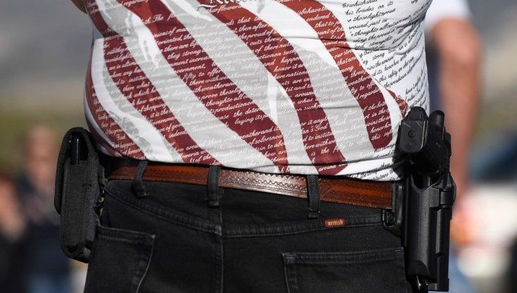Usa, record nella vendita di armi grazie a Covid, tensioni razziali ed elezioni