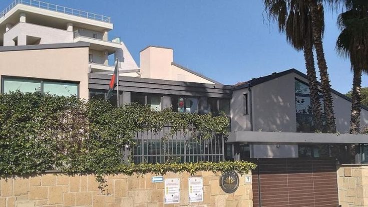Al mercato nero dei permessi di soggiorno, il pentito svela le tariffe: “Costavano quattromila euro”