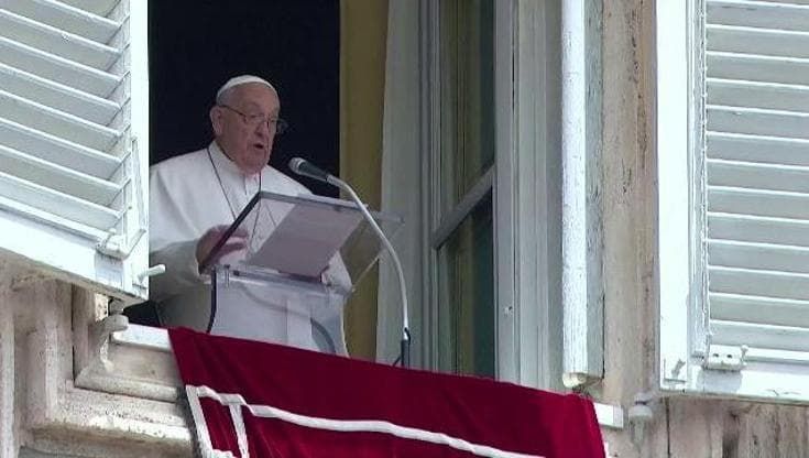 Papa Francesco, appello per Gaza: "Gli aiuti umanitari devono arrivare e nessuno lo impedisca"