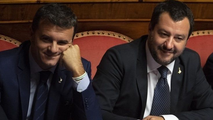Coprifuoco in Lombardia, Centinaio: "Ordinanza inutile, sono d'accordo con Salvini. Fontana è andato dietro a Sala e Gori"