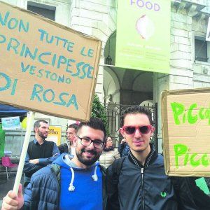 Gli ultrà della famiglia: "Stop al gender, boicottiamo la scuola per un giorno"