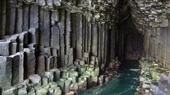 Viaggio al centro della Terra: grotte d'Europa da visitare (e da abitare)