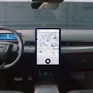 Se l'auto impara dal conducente: Ford lancia la sfida