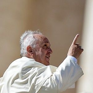 Vertenza Meridiana, appello del Papa all'azienda: "Per favore, nessuno sia lasciato senza lavoro"