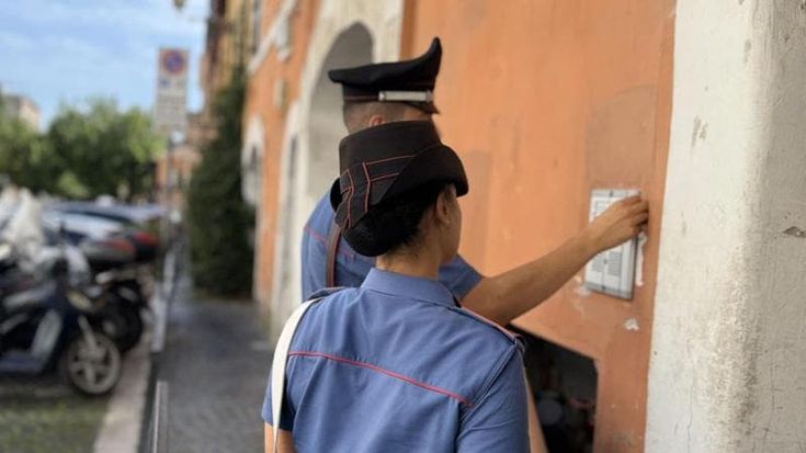 Montespaccato, spara dalla finestra con un fucile ad aria compressa e colpisce due 12enni: arrestato