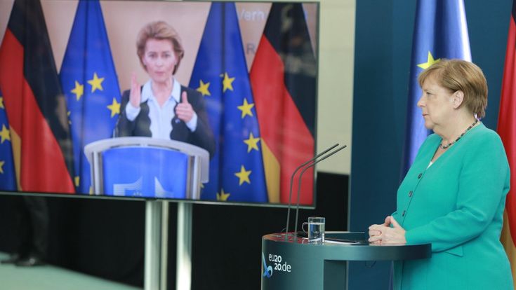 Prima Merkel, cala Putin e tra i più amati spuntano Biden e von der Leyen